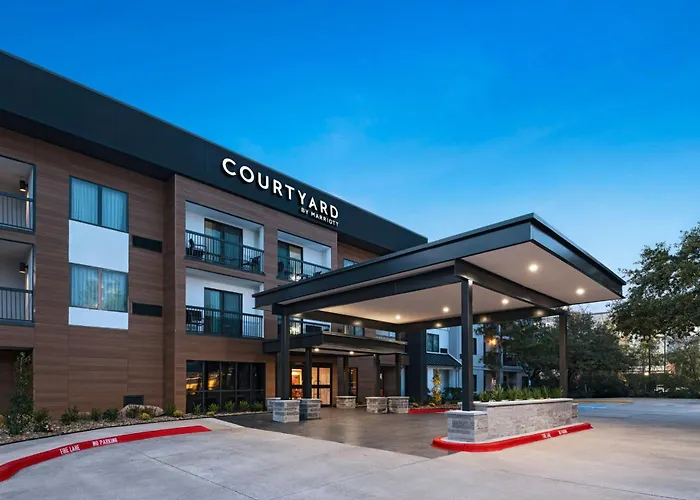 Courtyard Houston The Woodlands